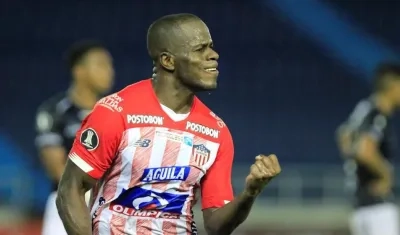 Carmelo Valencia, delantero de Junior.