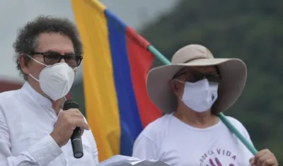 'Pastor Alape' tomó la vocería de los exguerrilleros en la ceremonia del perdón por los secuestros en el Meta.