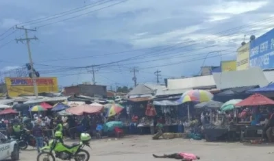 El lugar de los hechos fue acordonado por la Policía. 