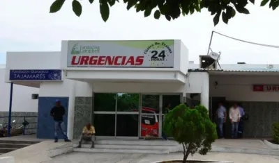 Uno de los heridos fue remitido a la Clínica Campbell de Barranquilla. 