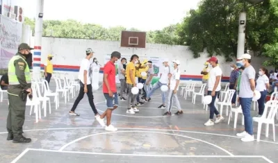 Actividad de resocialización de los jóvenes. 