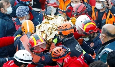 Rescate de la niña Elif, de 3 años de edad.