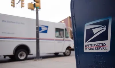 Camión del Servicio postal de los Estados Unidos.