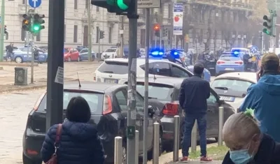 Foto de usuarios en redes sociales sobre el robo en Milán.