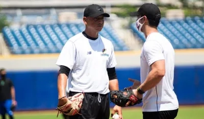 Ronald Ramírez, lanzador de Caimanes. 