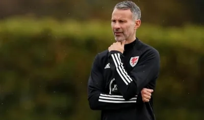Ryan Giggs, técnico de Galés. 