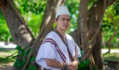 El artista arhuaco Kandymaku.