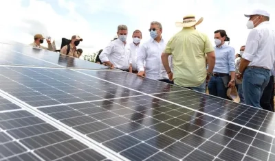 El Presidente Iván Duque en el parque solar de Planeta Rica, Córdoba.