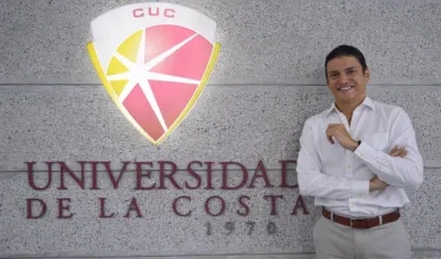 Tito Crissien Borrero, rector de la Universidad de de la Costa.