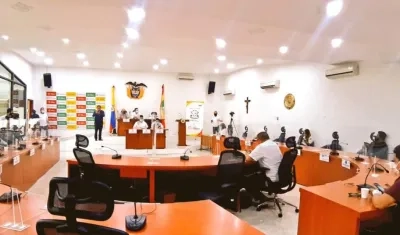 La elección del Contralor fue fijada para el 7 de diciembre.