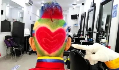 Gustavo Llanos, 'el Cole', luce su nuevo corte. 