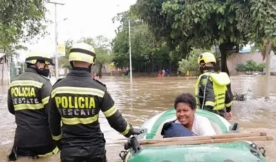 Los policías cumplen una labor fundamental en la sociedad. 
