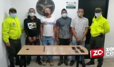 Los cuatro capturados fueron conducidos a la URI de la Fiscalía.