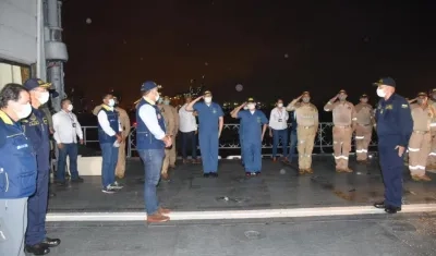 El presidente Iván Duque despide al buque que zarpó desde Cartagena a San Andrés.