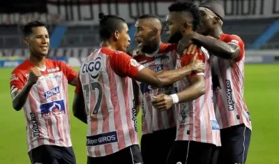 Junior inicia la lucha final por la décima. 