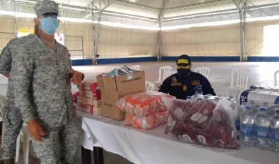 Parte de la ayuda que han reunido.