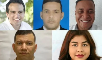 Los cinco alcaldes locales.