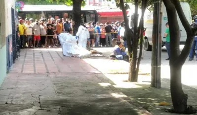 El CTI de la Fiscalía se encargó de la inspección del cadáver.