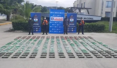 Droga decomisada por la Armada Nacional. 