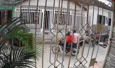 Momento del ataque sicarial ocurrido en Cruz de Mayo. 