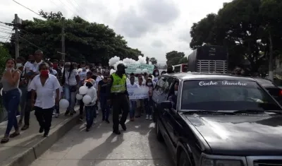 La comunidad exige justicia por la muerte del pequeño de 10 años. 