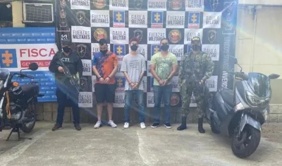 Santiago Barrera Tamayo, Luis Felipe Giraldo Cañas y Julián Steven Vélez Vélez.