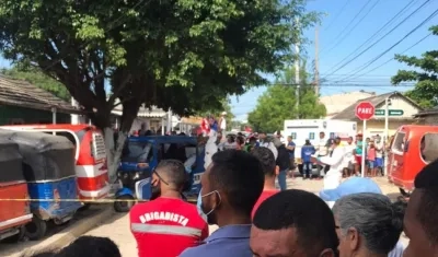 Momento que el CTI realizaba la inspección del cadáver. 