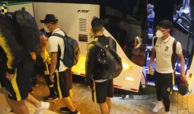 Jugadores de Coquimbo a su llegada a Barranquilla. 