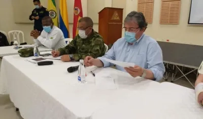 El ministro de Defensa, Carlos Holmes Trujillo.