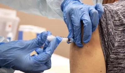 Vista de la aplicación de una vacuna.