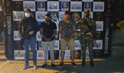 Patrulleros de la Policía Nacional Mauricio Rafael Peñates Osorio y Sergio Ascanio Estevez.