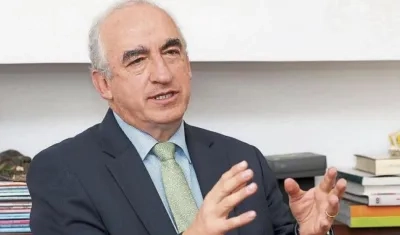 Leonardo Villar Gómez.