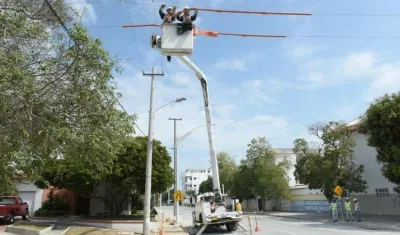 Interrupción del servicio por obras de mejora, poda técnica, reubicación de redes, cambio de redes, en varios sectores de Barranquilla.