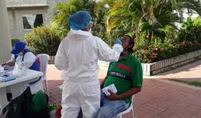 Toma de muestra de Secretaria de Salud del Atlántico en Soledad.