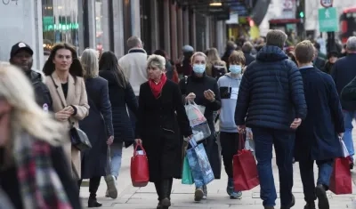 El Gobierno pidió a la gente que reduzca los contactos sociales al "mínimo".