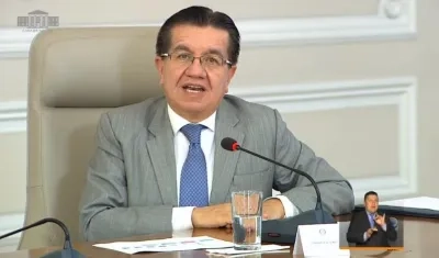 Ministro de Salud, Fernando Ruiz.