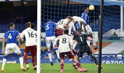 Momento del gol de Yerry Mina.