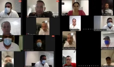 Reunión virtual de mandatarios y autoridades.