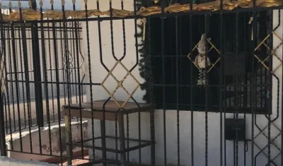 El venezolano estaba sentado con su hija en la terraza cuando le dispararon. 