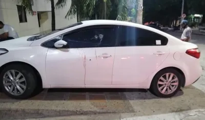 El vehículo en donde fue atacada la víctima