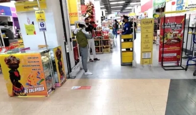 La medida busca evitar aglomeraciones en centros comerciales.