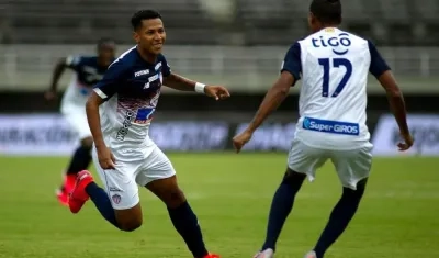 James Sánchez festeja su último gol con Junior. 