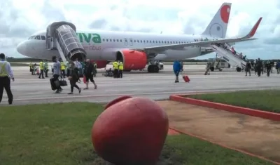 Protocolos de bioseguridad en el aeropuerto internacional de Camagüey.