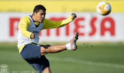 El colombiano Carlos Bacca.