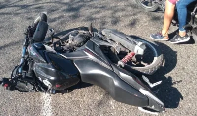 Esta es la motocicleta en la que se movilizaba la víctima mortal. 