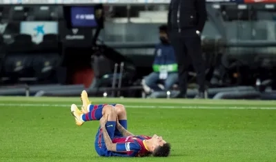 Philippe Coutinho, tras lesionarse durante el partido.