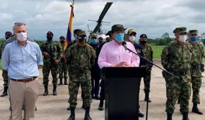 MinDefensa de visita a Tumaco.