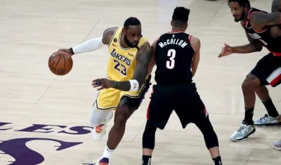 LeBron James durante el juego. 