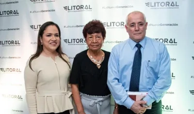 Dra. Alba Lucía Corredor Gómez, Presidenta. Dra. Cecilia Correa de Molina, Rectora y Dr. Juan Carlos Robledo, Vicerrector General. 