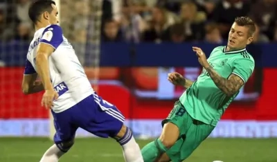 El internacional alemán Toni Kroos (derecha).